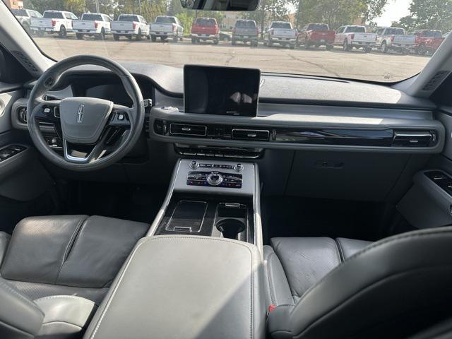 Photo of 2020 Pristine White Metallic Tri-Coat Lincoln Aviator