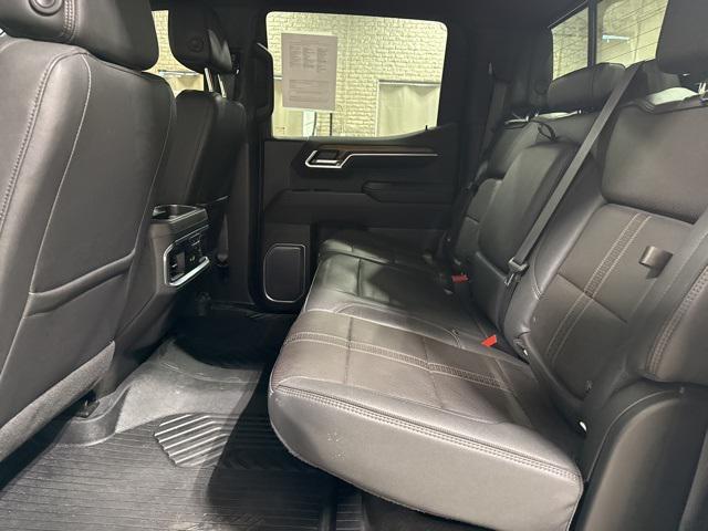 Photo of 2022 Pearl Chevrolet Silverado 1500