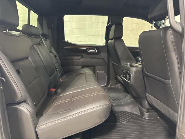 Photo of 2022 Pearl Chevrolet Silverado 1500