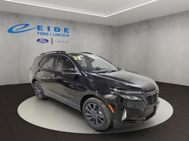 Photo of 2022 Mosaic Black Metallic Chevrolet Equinox