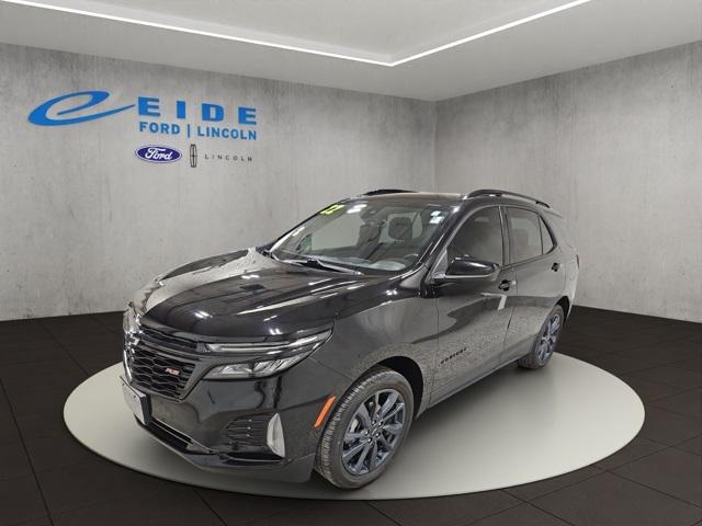 Photo of 2022 Mosaic Black Metallic Chevrolet Equinox