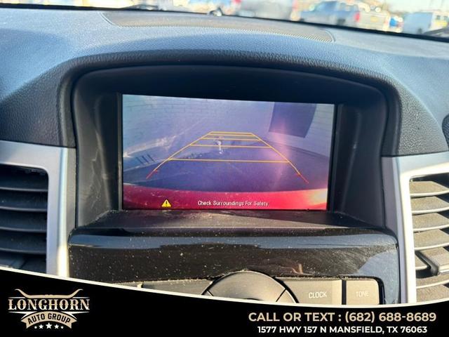Photo of 2015 maroon Chevrolet Cruze
