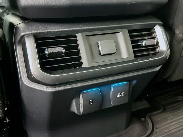 Photo of 2023 Oxford White Ford F-150