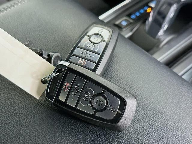 Photo of 2023 Oxford White Ford F-150