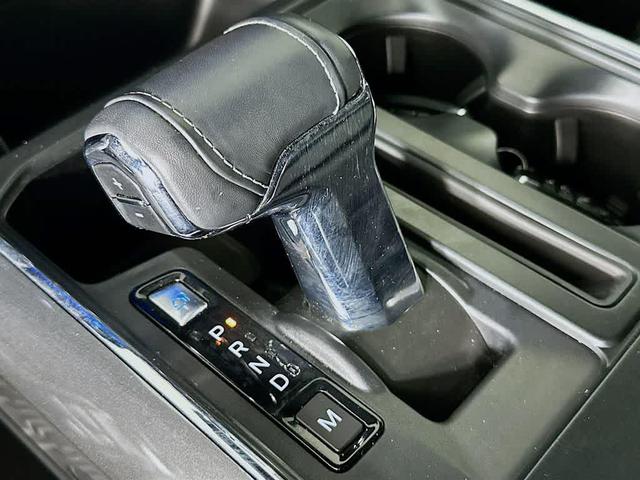 Photo of 2023 Oxford White Ford F-150