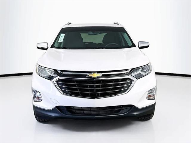 Photo of 2019 Iridescent Pearl Tricoat Chevrolet Equinox