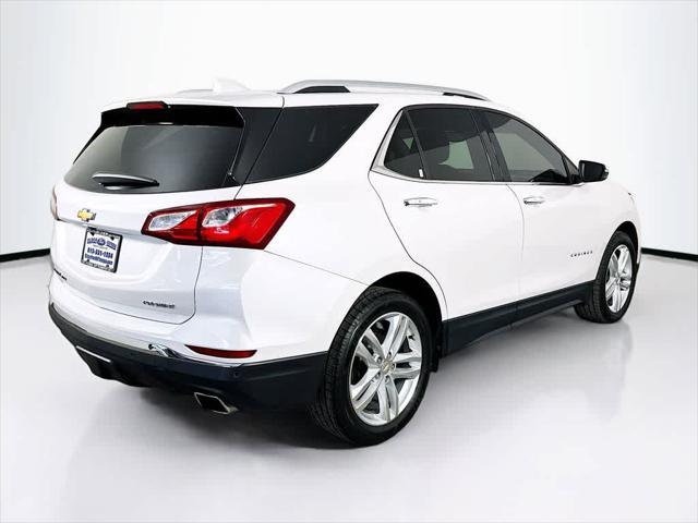Photo of 2019 Iridescent Pearl Tricoat Chevrolet Equinox