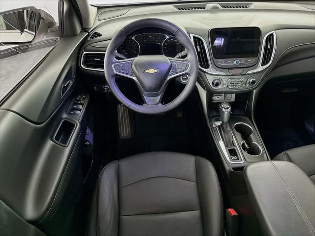 Photo of 2019 Iridescent Pearl Tricoat Chevrolet Equinox