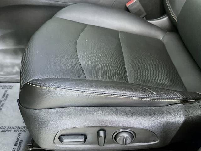 Photo of 2019 Iridescent Pearl Tricoat Chevrolet Equinox