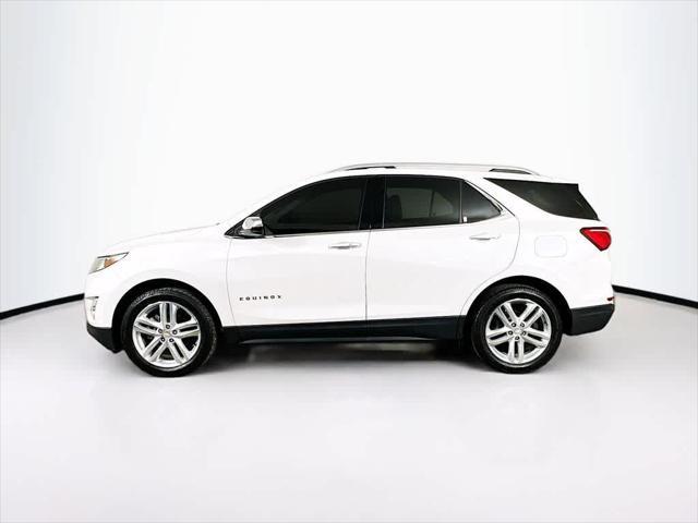 Photo of 2019 Iridescent Pearl Tricoat Chevrolet Equinox
