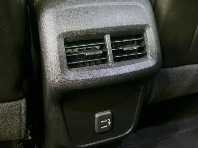Photo of 2019 Iridescent Pearl Tricoat Chevrolet Equinox