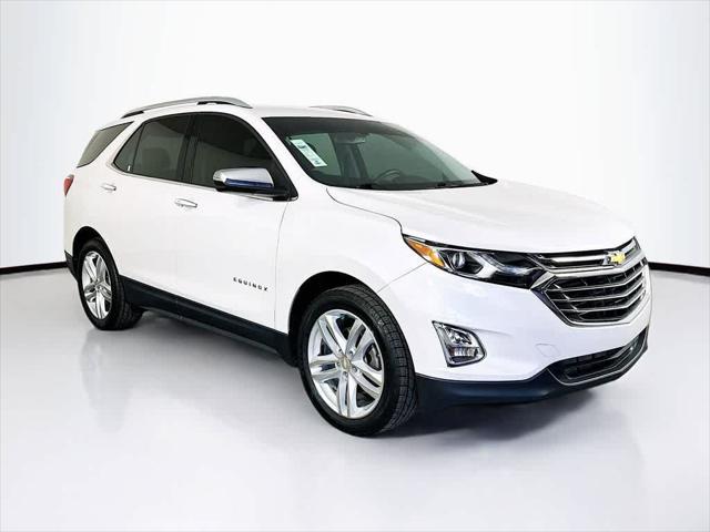 Photo of 2019 Iridescent Pearl Tricoat Chevrolet Equinox