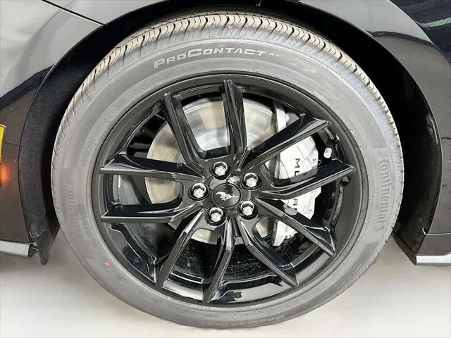 Photo of 2025 Shadow Black Ford Mustang