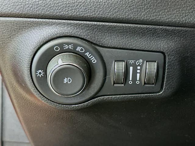 Photo of 2021 Spitfire Orange Clearcoat Jeep Compass
