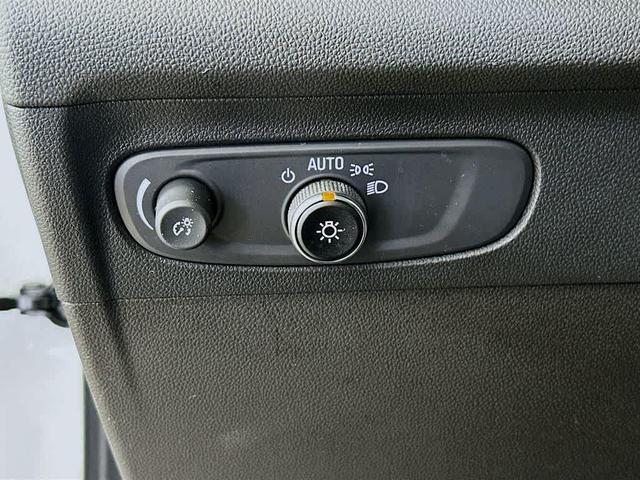Photo of 2023 Summit White Buick Envision