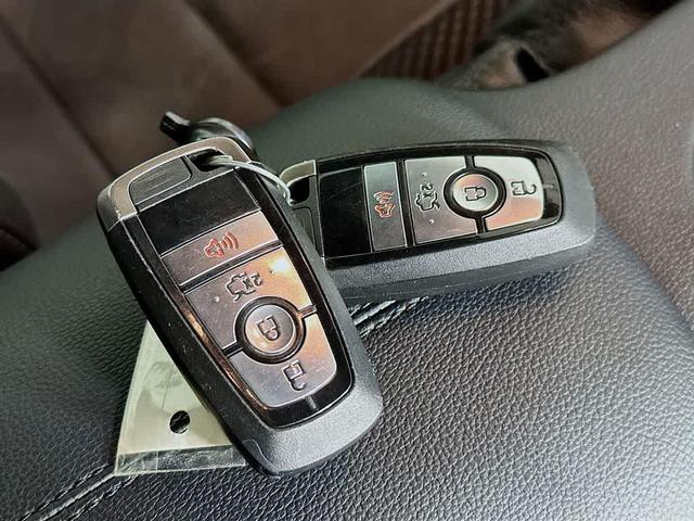 Photo of 2020 Shadow Black Ford Shelby GT350