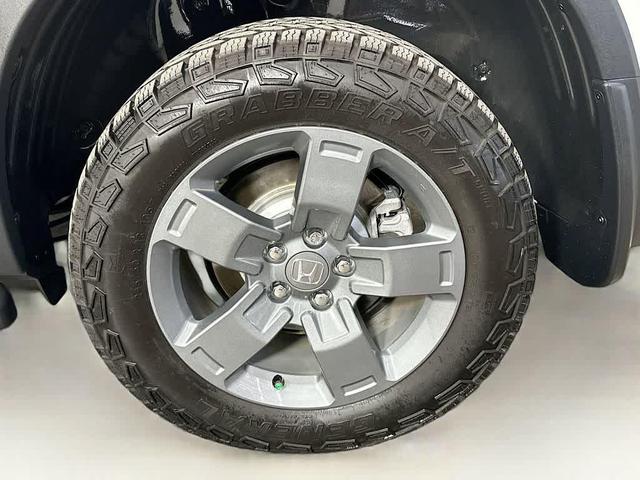 Photo of 2025 Platinum White Pearl Honda Ridgeline