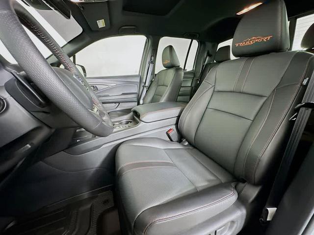 Photo of 2025 Platinum White Pearl Honda Ridgeline