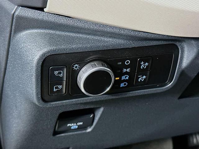 Photo of 2024 Carbonized Gray Metallic Ford Bronco