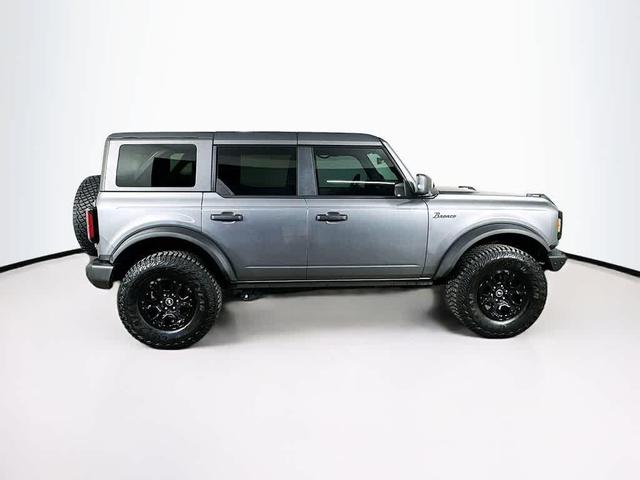 Photo of 2024 Carbonized Gray Metallic Ford Bronco
