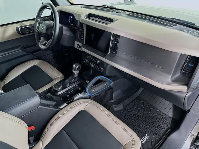 Photo of 2024 Carbonized Gray Metallic Ford Bronco