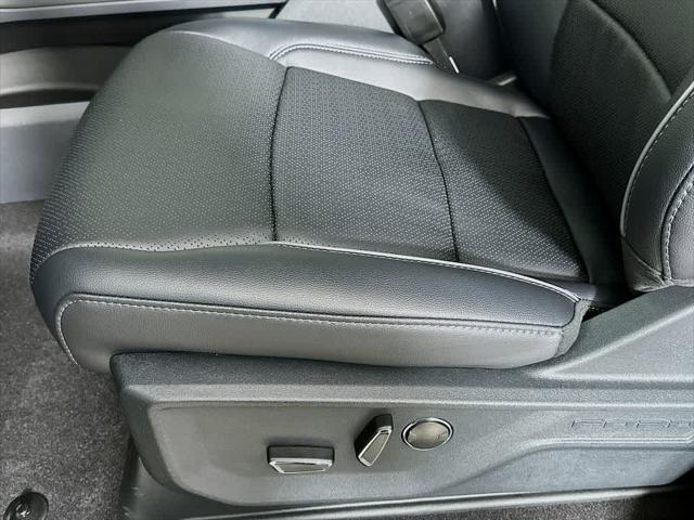Photo of 2025 Agate Black Metallic Ford F-150