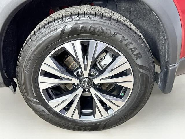 Photo of 2023 Scarlet Ember Tintcoat Nissan Rogue