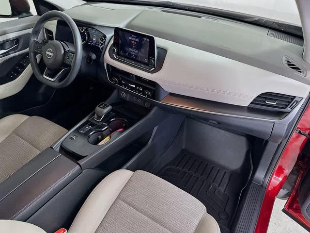 Photo of 2023 Scarlet Ember Tintcoat Nissan Rogue