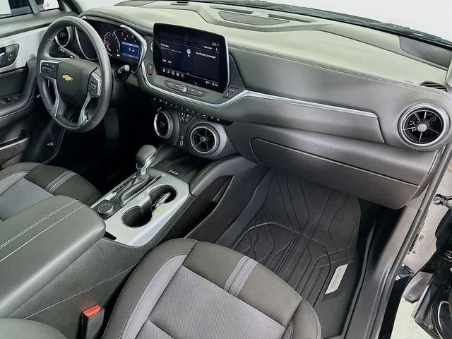 Photo of 2023 Black Chevrolet Blazer
