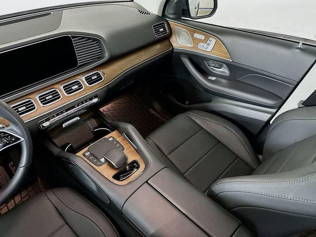 Photo of 2024 Cirrus Silver Metallic Mercedes-Benz GLE 350