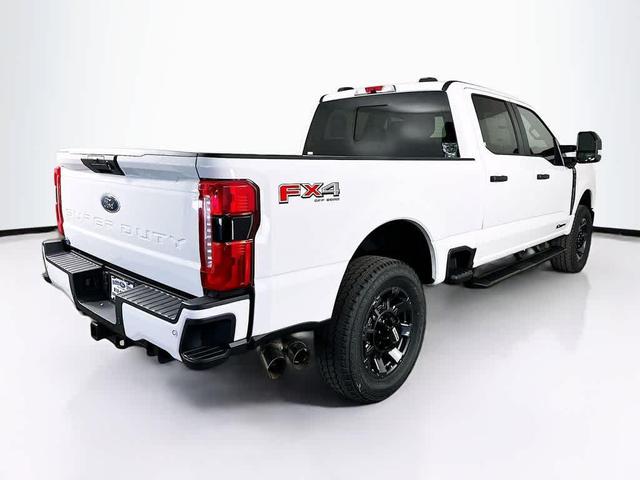 Photo of 2025 Oxford White Ford F-250