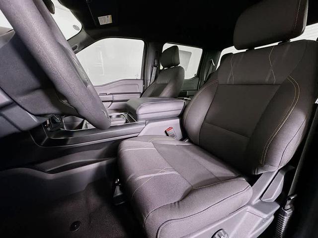 Photo of 2025 Agate Black Metallic Ford F-150