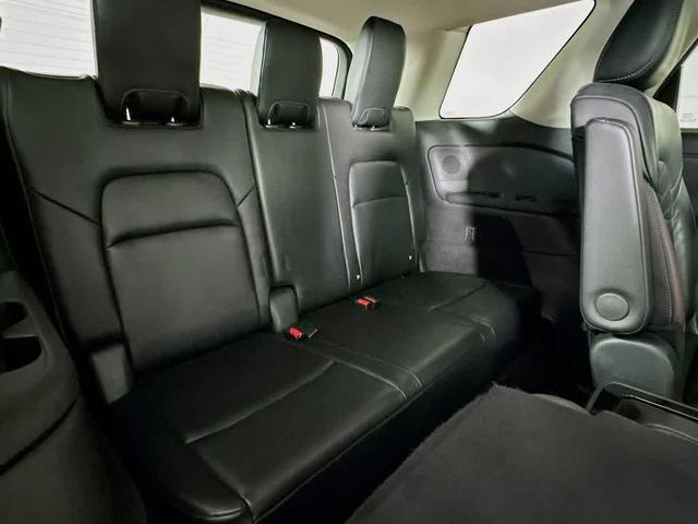 Photo of 2022 Scarlet Ember Tintcoat Nissan Pathfinder
