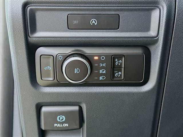 Photo of 2025 Oxford White Ford F-150