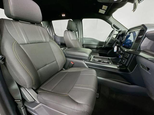 Photo of 2025 Oxford White Ford F-150