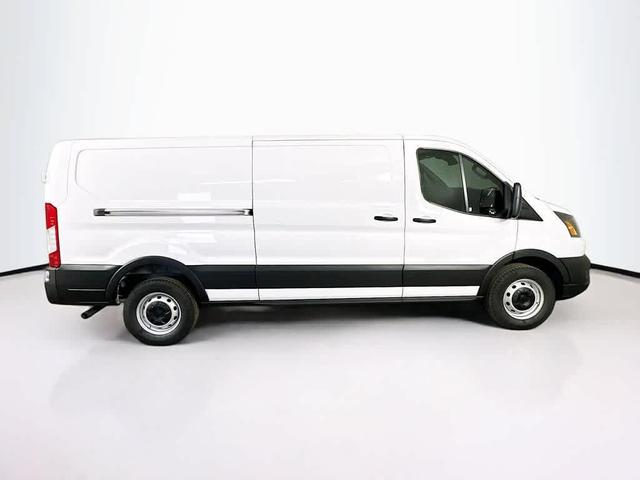 Photo of 2025 Oxford White Ford Transit-150