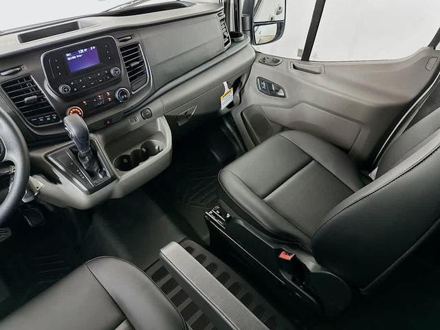 Photo of 2025 Oxford White Ford Transit-150