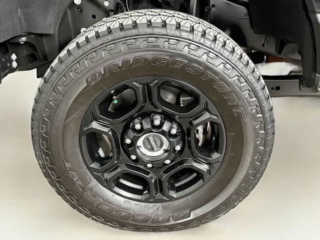 Photo of 2023 Agate Black Metallic Ford F-250