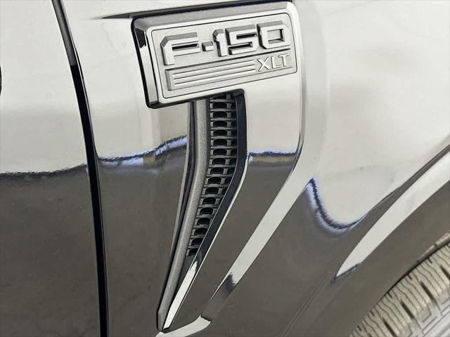 Photo of 2025 Agate Black Metallic Ford F-150