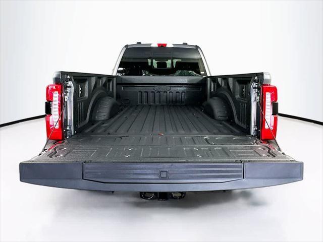 Photo of 2025 Carbonized Gray Metallic Ford F-250