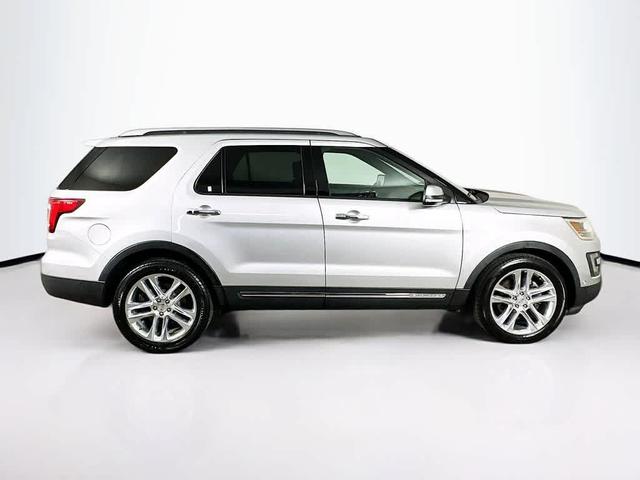Photo of 2016 Ingot Silver Metallic Ford Explorer