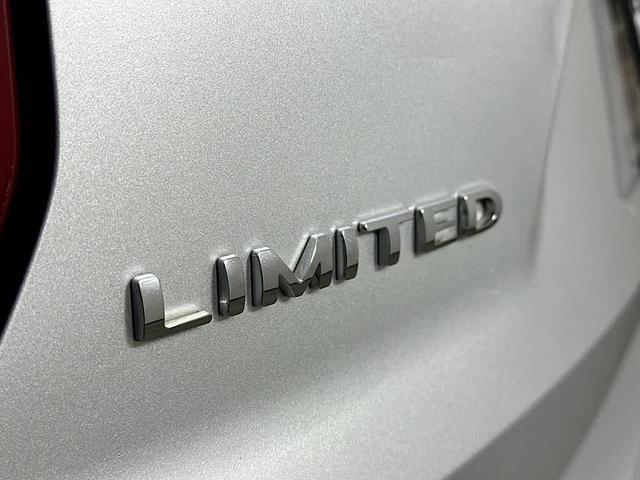 Photo of 2016 Ingot Silver Metallic Ford Explorer