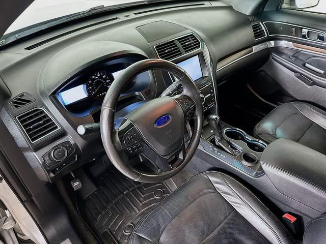 Photo of 2016 Ingot Silver Metallic Ford Explorer
