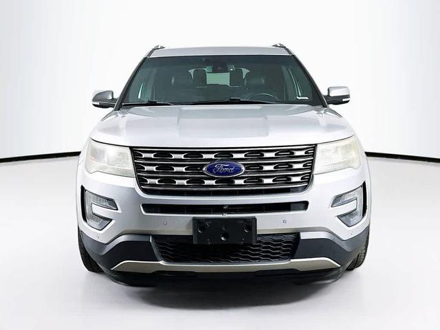 Photo of 2016 Ingot Silver Metallic Ford Explorer