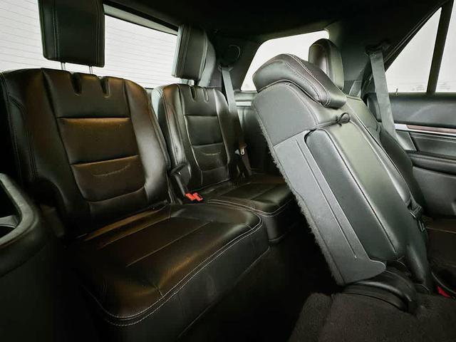 Photo of 2016 Ingot Silver Metallic Ford Explorer