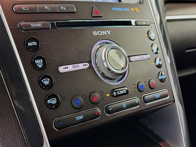 Photo of 2016 Ingot Silver Metallic Ford Explorer