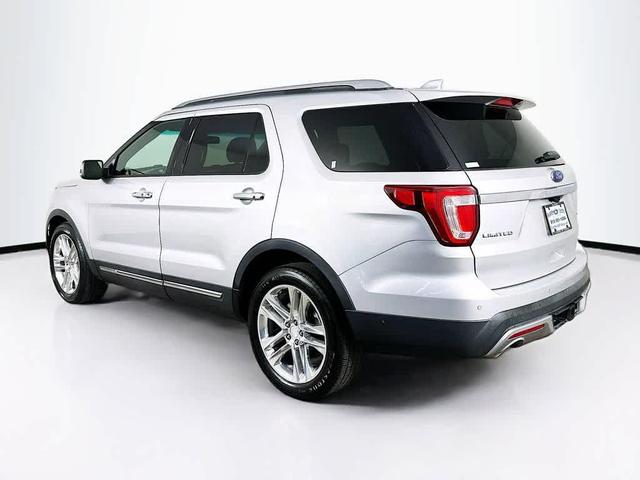 Photo of 2016 Ingot Silver Metallic Ford Explorer
