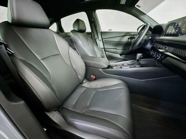Photo of 2025 Urban Gray Pearl Honda Accord Hybrid