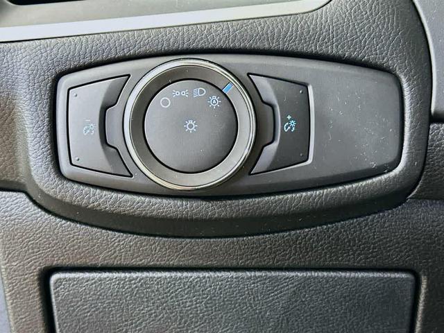 Photo of 2016 Magnetic Metallic Ford Edge