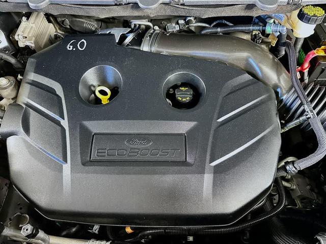 Photo of 2016 Magnetic Metallic Ford Edge
